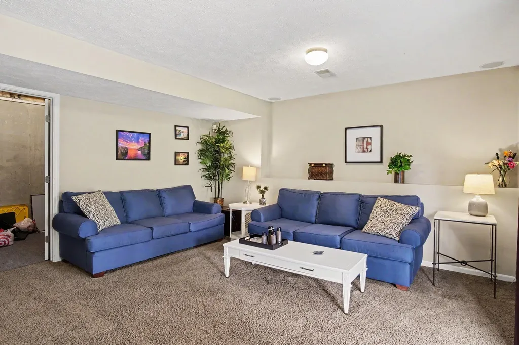 3014 Stonewood Street NW Grand Rapids City MI 49504