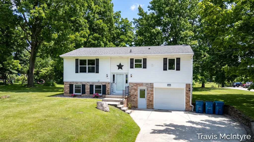 8022 Kraft Avenue SE Caledonia Township MI 49316