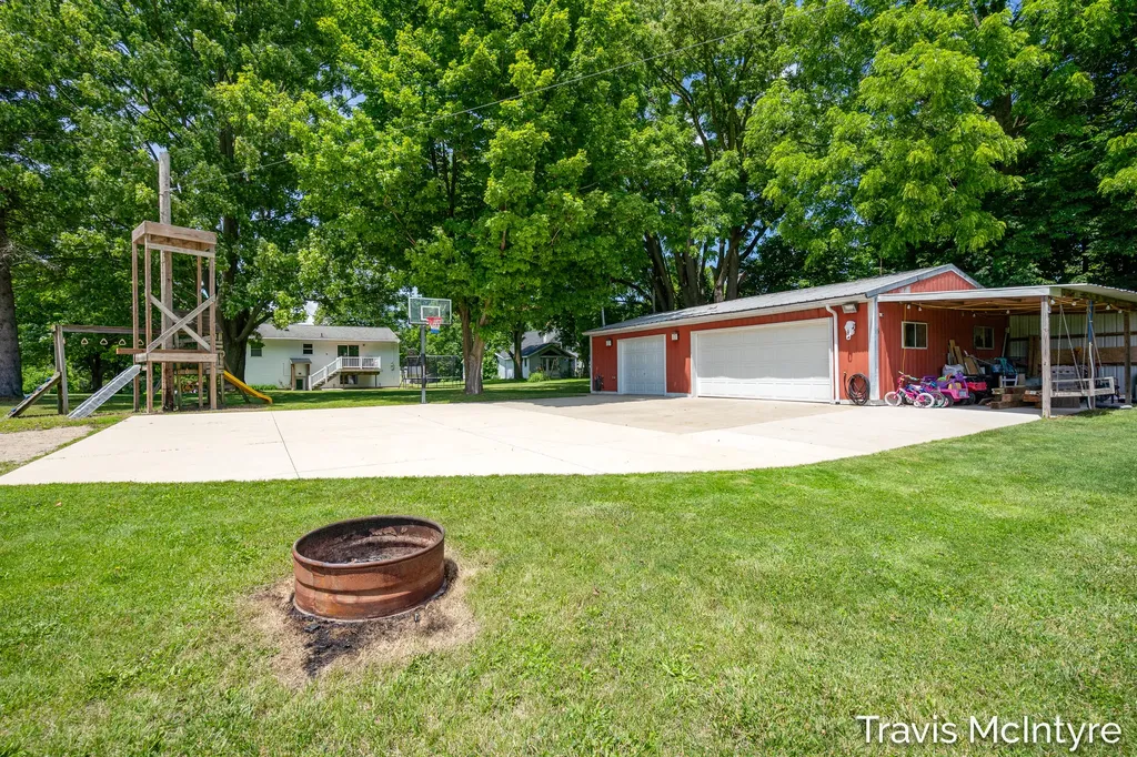 8022 Kraft Avenue SE Caledonia Township MI 49316