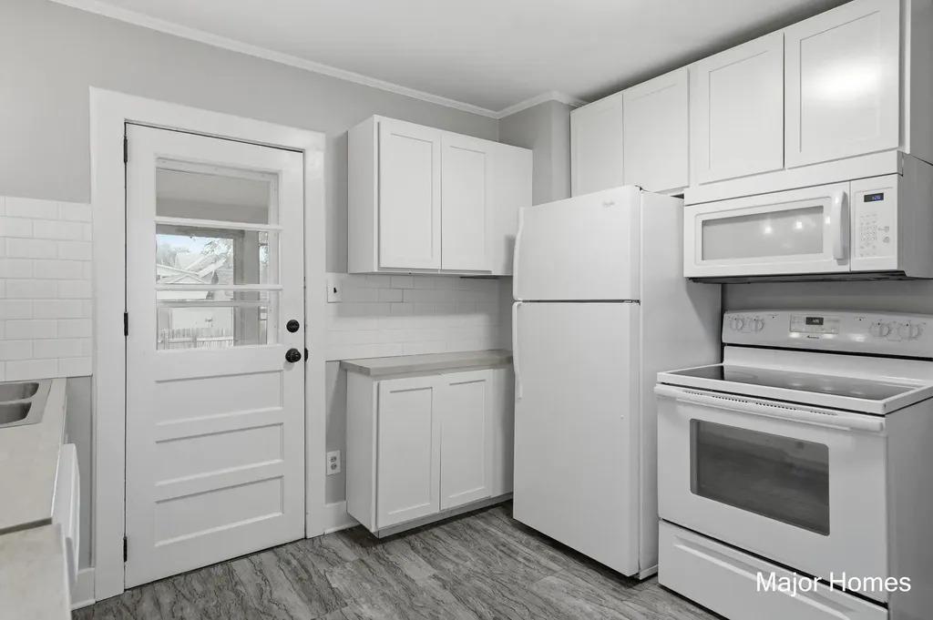 839 Crescent Street NE Grand Rapids City MI 49503
