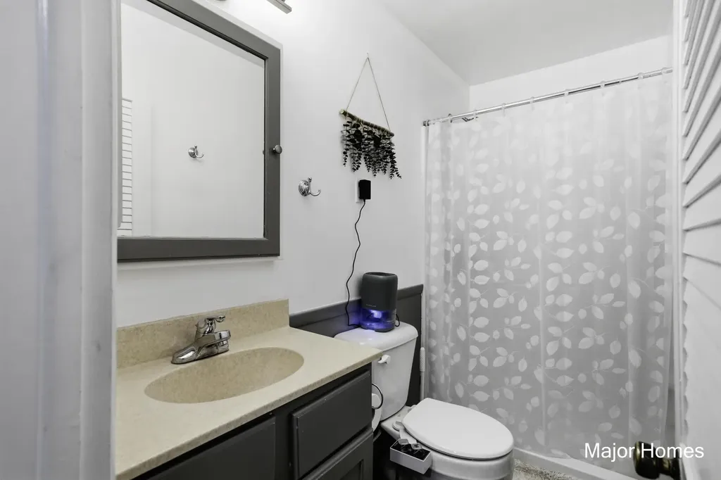 839 Crescent Street NE Grand Rapids City MI 49503