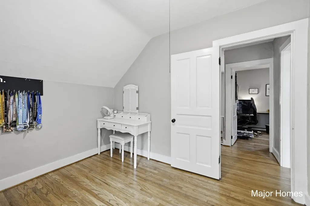 839 Crescent Street NE Grand Rapids City MI 49503