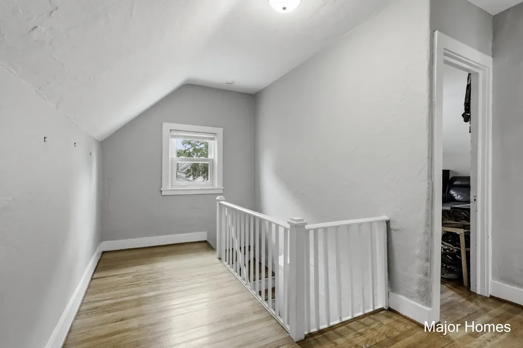 839 Crescent Street NE Grand Rapids City MI 49503