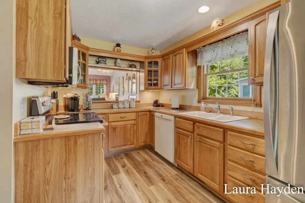 6880 Beechwood Drive Boston Township MI 48881