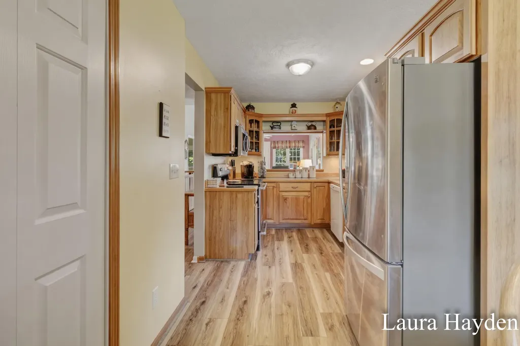 6880 Beechwood Drive Boston Township MI 48881
