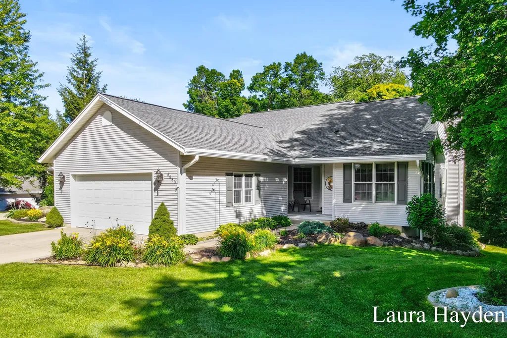 6880 Beechwood Drive Boston Township MI 48881