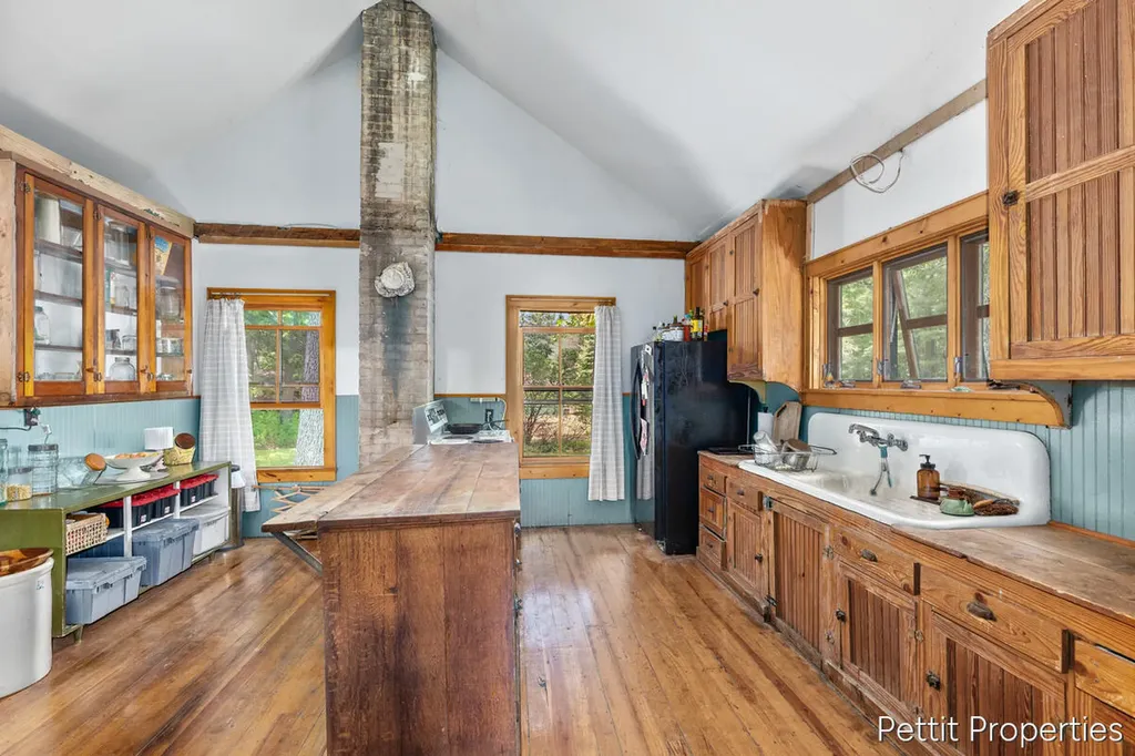 1857 Simonelli Road Laketon Township MI 49445