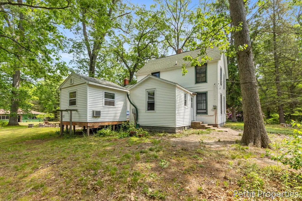 1857 Simonelli Road Laketon Township MI 49445