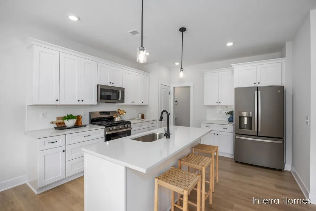 4886 Hidden River Avenue SW Wyoming City MI 49418