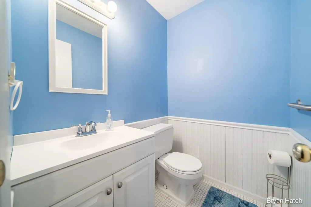1457 N Saxony Drive SE Grand Rapids City MI 49508