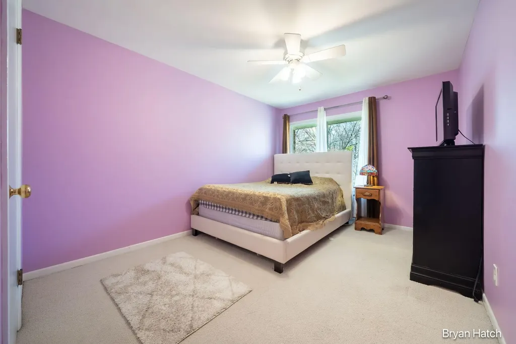 1457 N Saxony Drive SE Grand Rapids City MI 49508