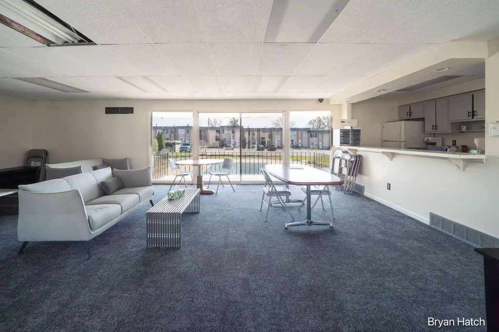 1457 N Saxony Drive SE Grand Rapids City MI 49508