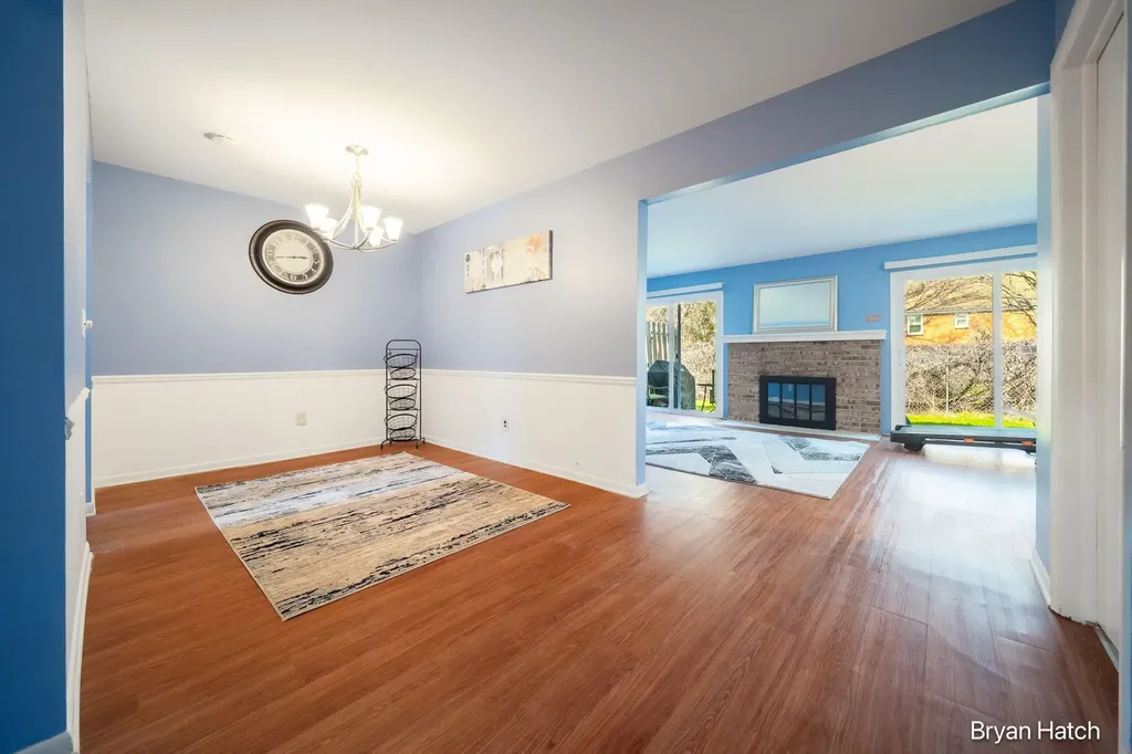 1457 N Saxony Drive SE Grand Rapids City MI 49508