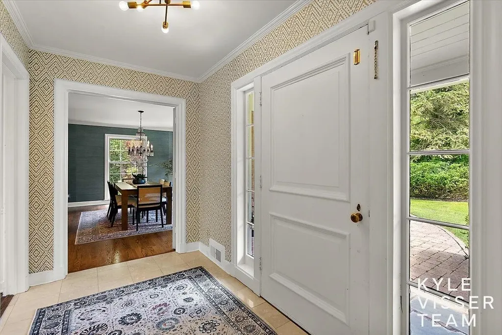 2089 Robinson Road SE Grand Rapids Charter Township MI 49506