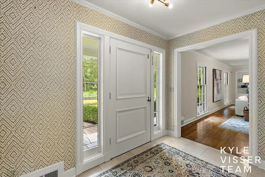 2089 Robinson Road SE Grand Rapids Charter Township MI 49506