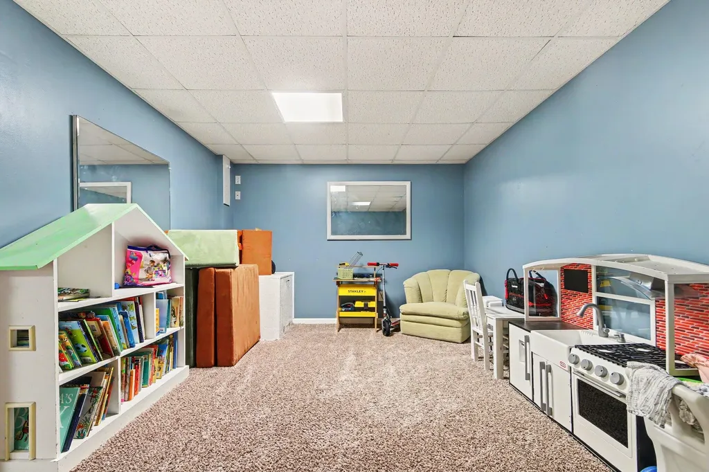 341 Nora Street SE Kentwood City MI 49548