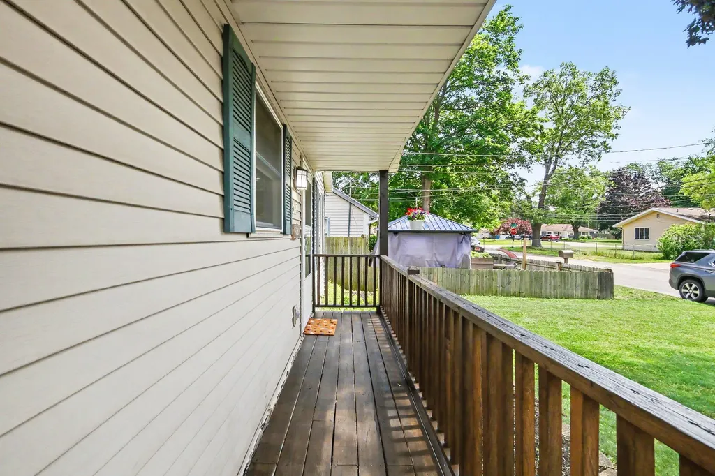 341 Nora Street SE Kentwood City MI 49548