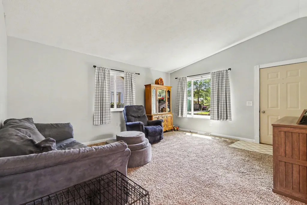 341 Nora Street SE Kentwood City MI 49548