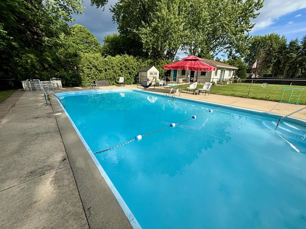 7524 Cherry Avenue Georgetown Charter Township MI 49428