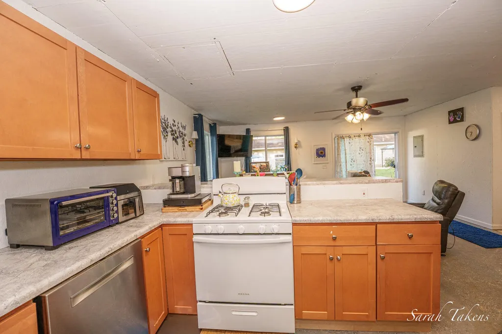 7524 Cherry Avenue Georgetown Charter Township MI 49428