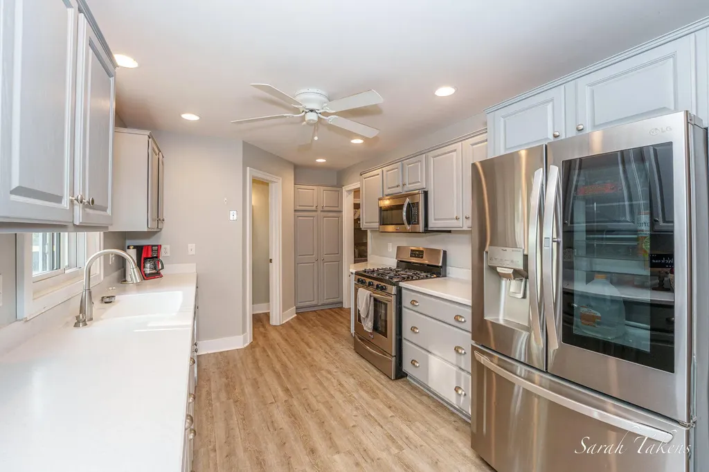 7524 Cherry Avenue Georgetown Charter Township MI 49428
