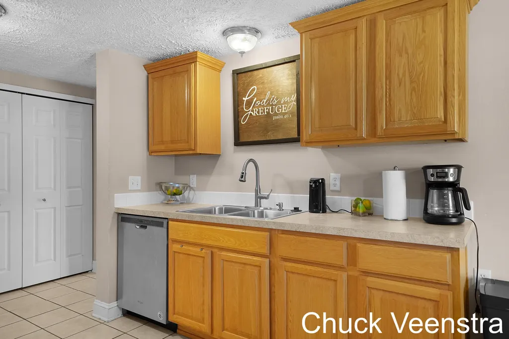 5668 E Town Georgetown Charter Township MI 49426