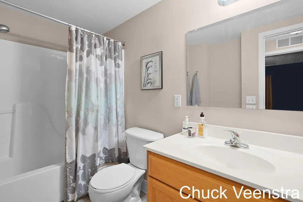 5668 E Town Georgetown Charter Township MI 49426