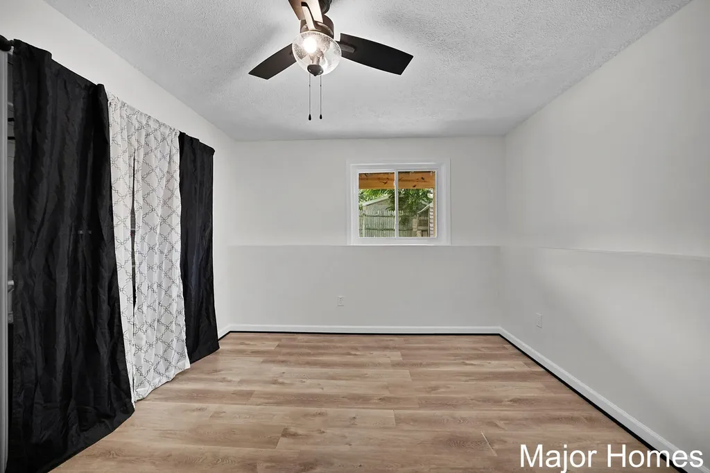 130 Regent Street SE Kentwood City MI 49548