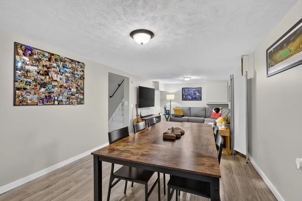 1371 Beckwith Avenue NE Grand Rapids City MI 49505