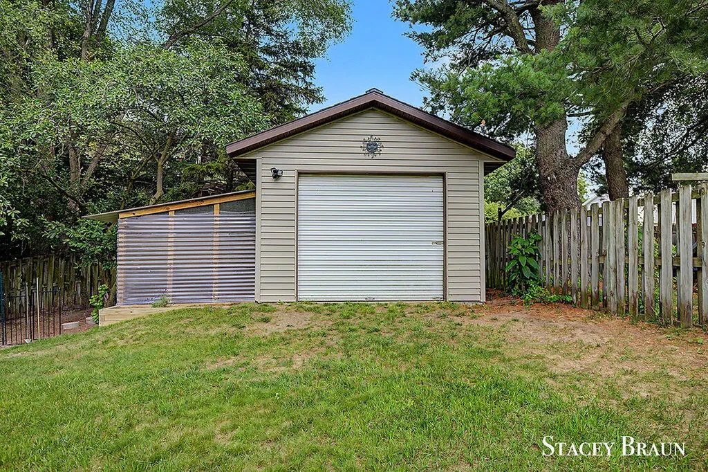 8264 Atlanta Court NE Cannon Township MI 49341