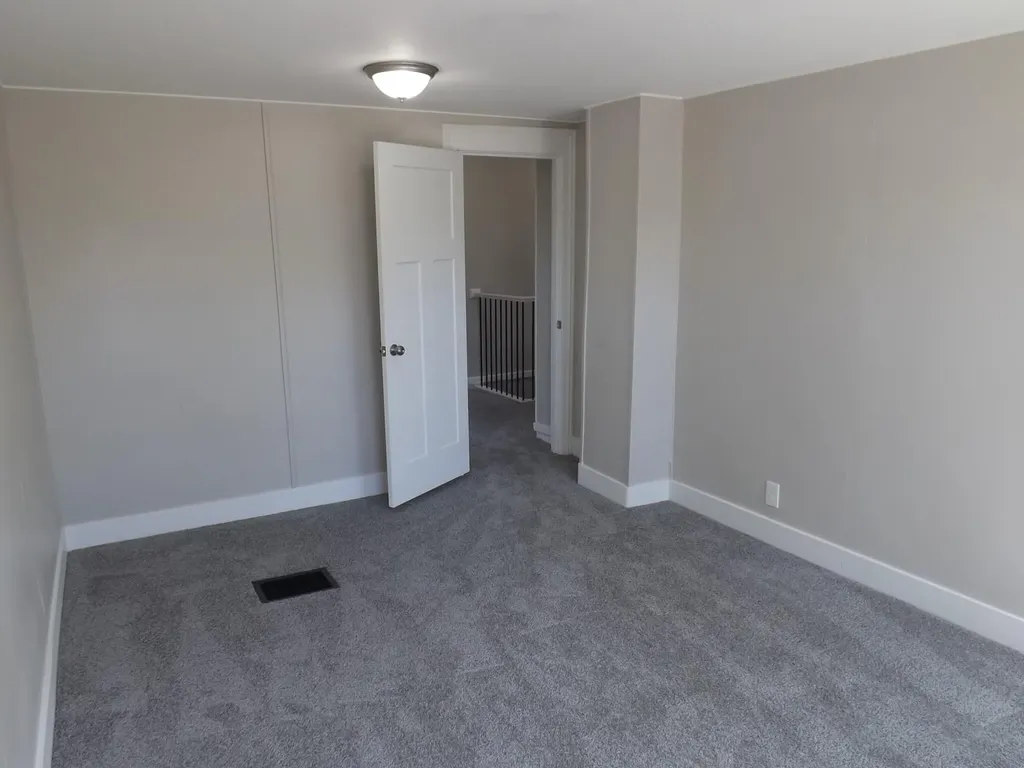 21 Gold Avenue NW Grand Rapids City MI 49504