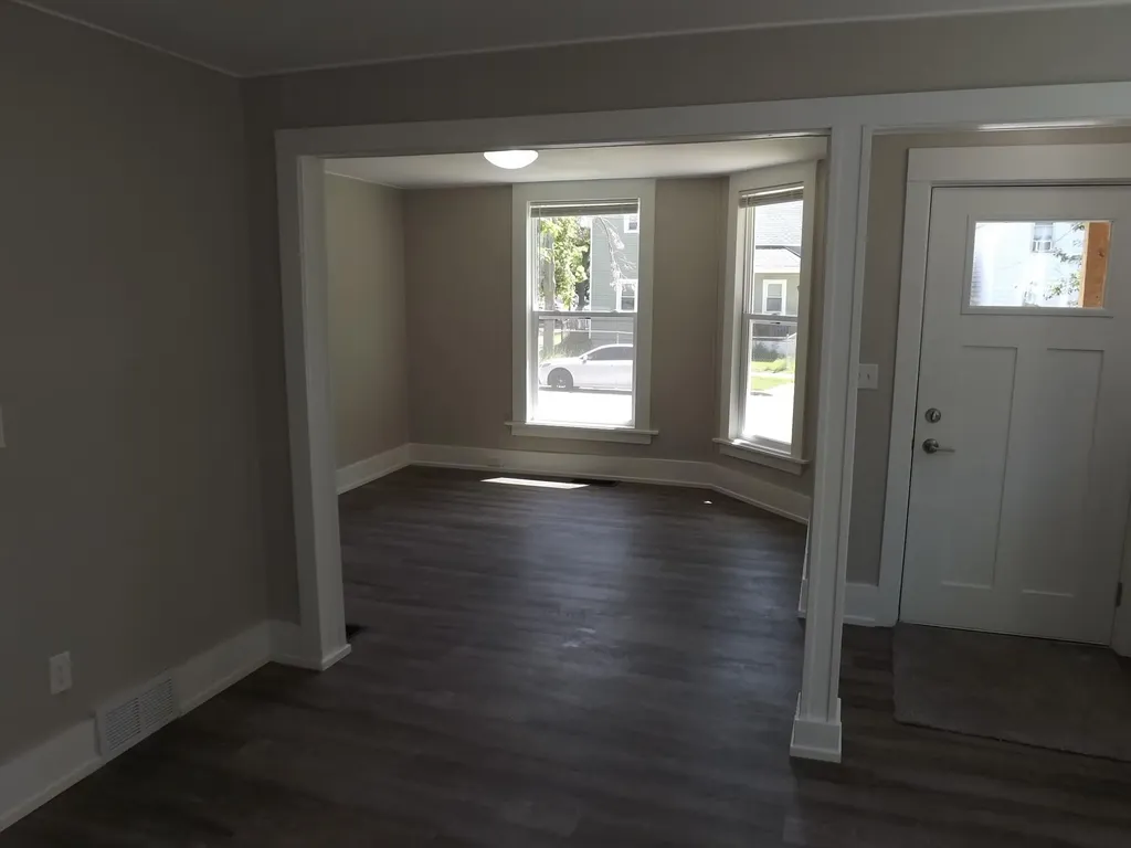 21 Gold Avenue NW Grand Rapids City MI 49504