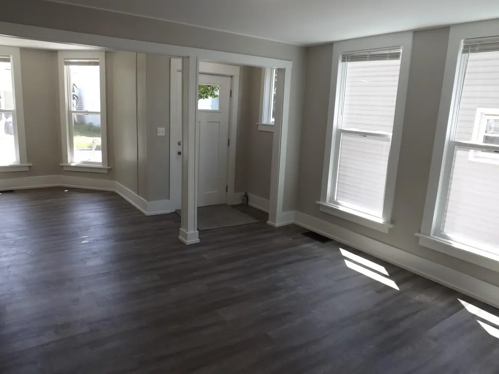 21 Gold Avenue NW Grand Rapids City MI 49504