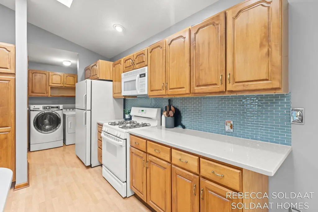 3464 Leonard Street NW Walker City MI 49534