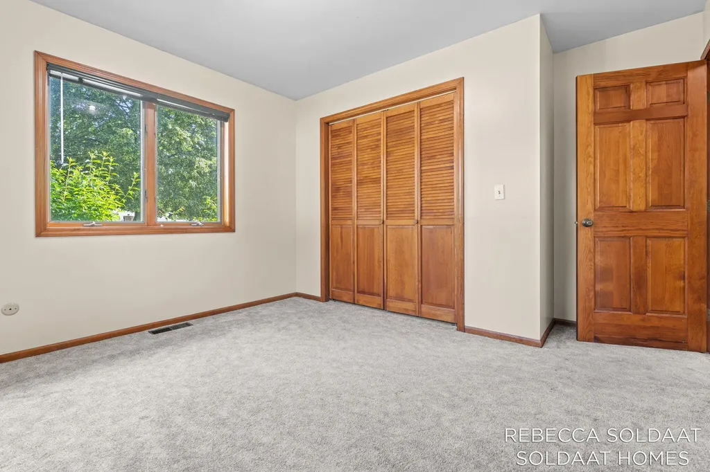 3464 Leonard Street NW Walker City MI 49534