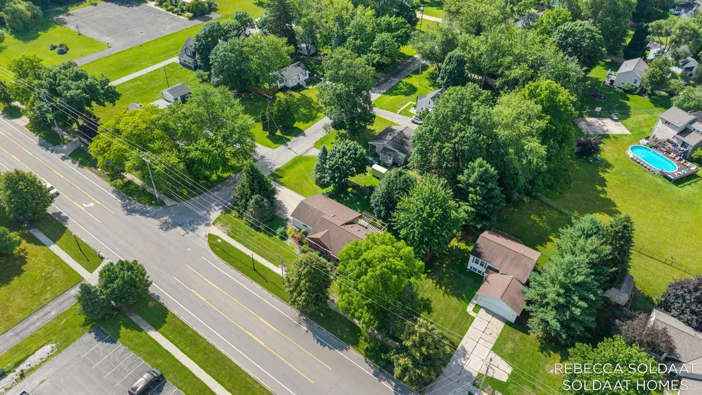 3464 Leonard Street NW Walker City MI 49534