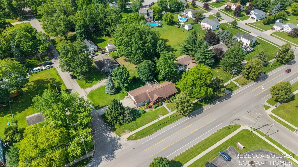 3464 Leonard Street NW Walker City MI 49534