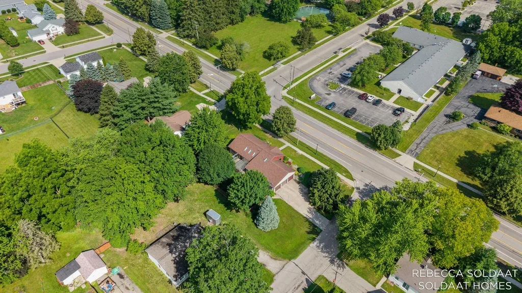 3464 Leonard Street NW Walker City MI 49534