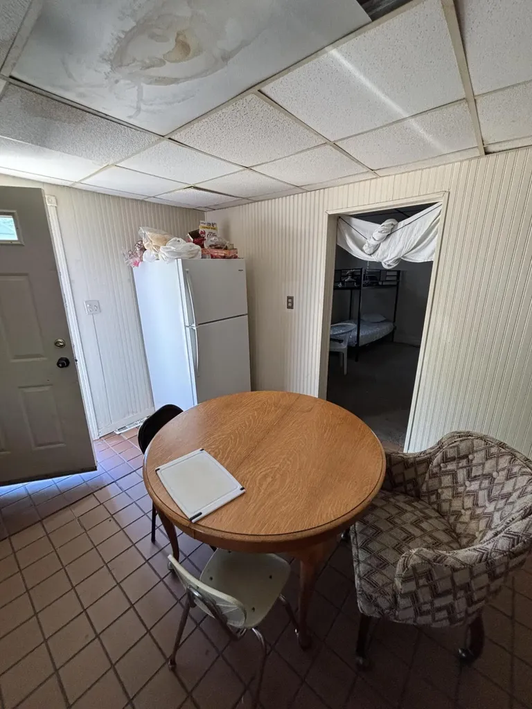 623 Lane Avenue NW Grand Rapids City MI 49504