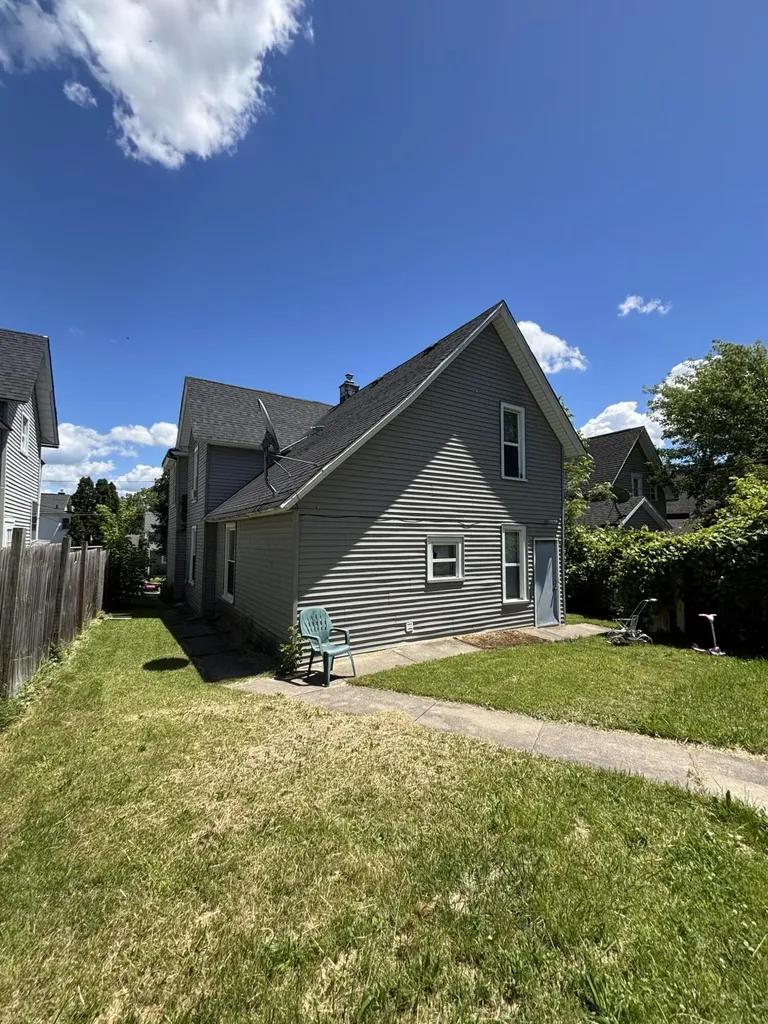 623 Lane Avenue NW Grand Rapids City MI 49504