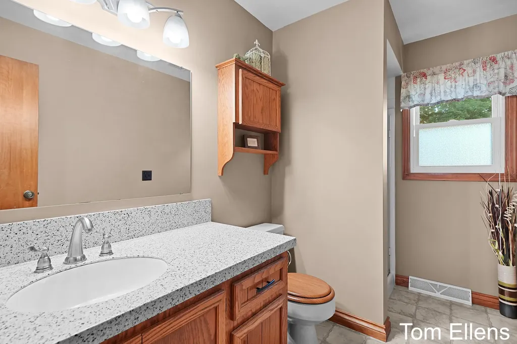 2945 Rolling Hills Court Georgetown Charter Township MI 49426