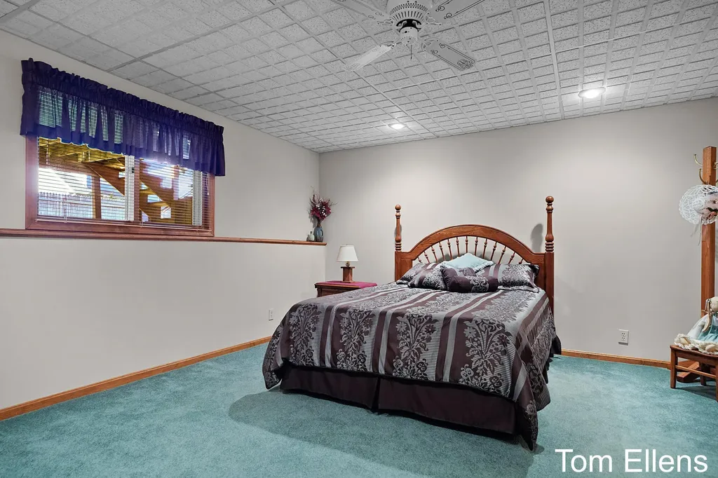 2945 Rolling Hills Court Georgetown Charter Township MI 49426