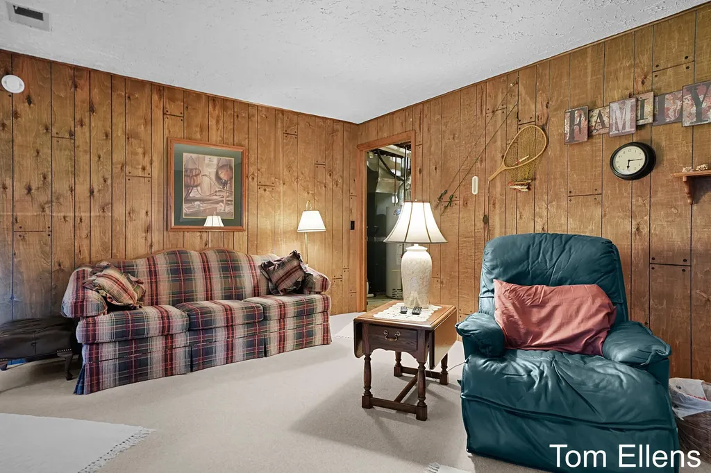 2945 Rolling Hills Court Georgetown Charter Township MI 49426