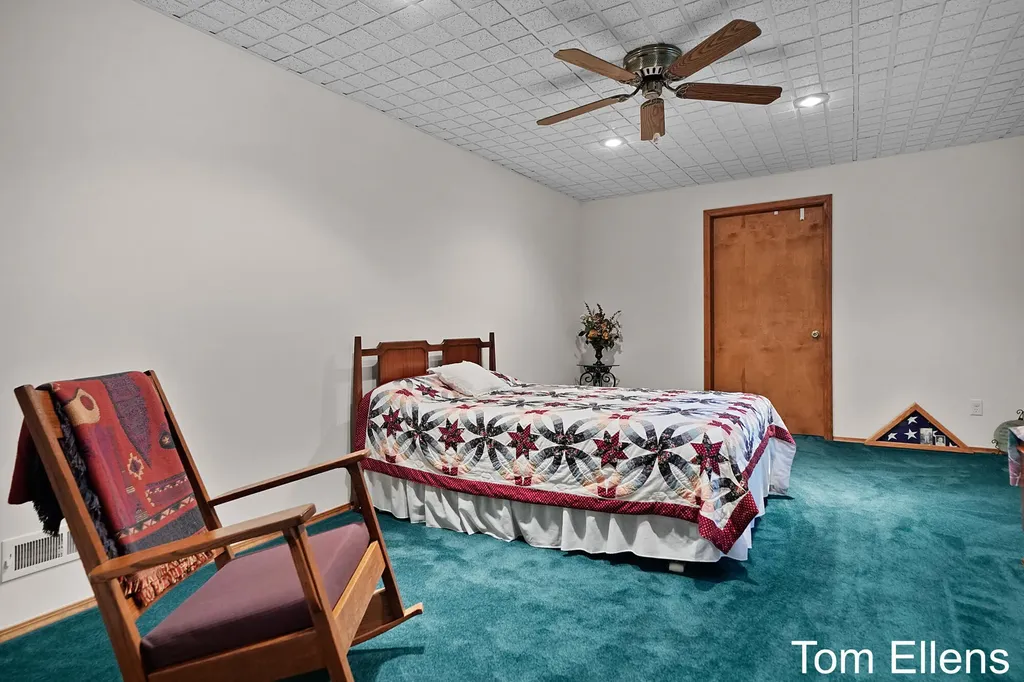 2945 Rolling Hills Court Georgetown Charter Township MI 49426