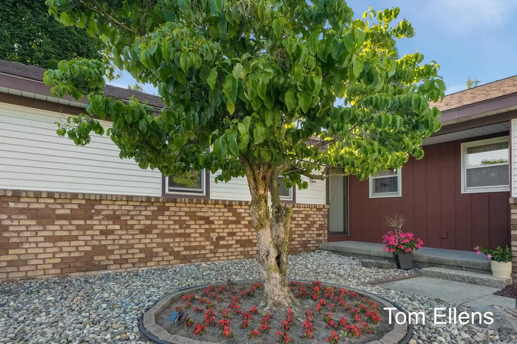 2945 Rolling Hills Court Georgetown Charter Township MI 49426