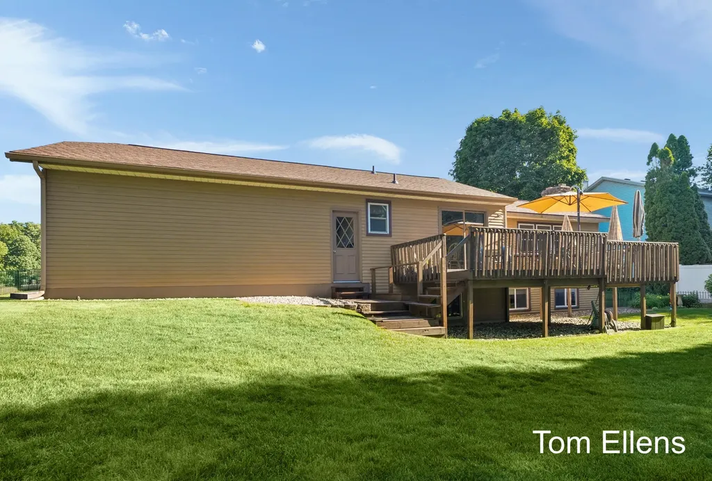 2945 Rolling Hills Court Georgetown Charter Township MI 49426