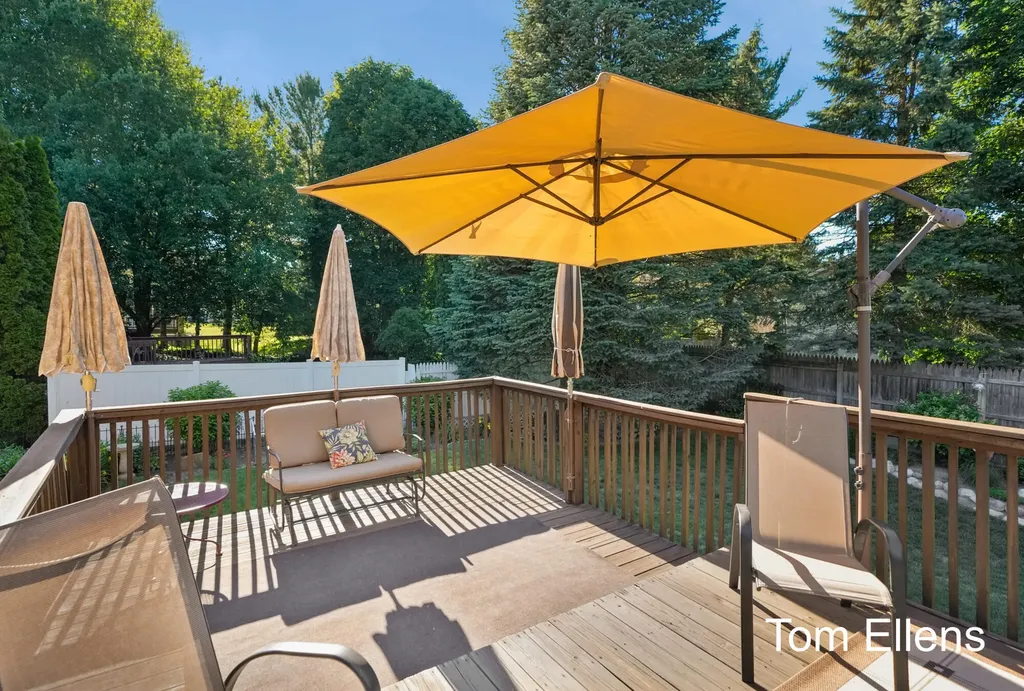 2945 Rolling Hills Court Georgetown Charter Township MI 49426