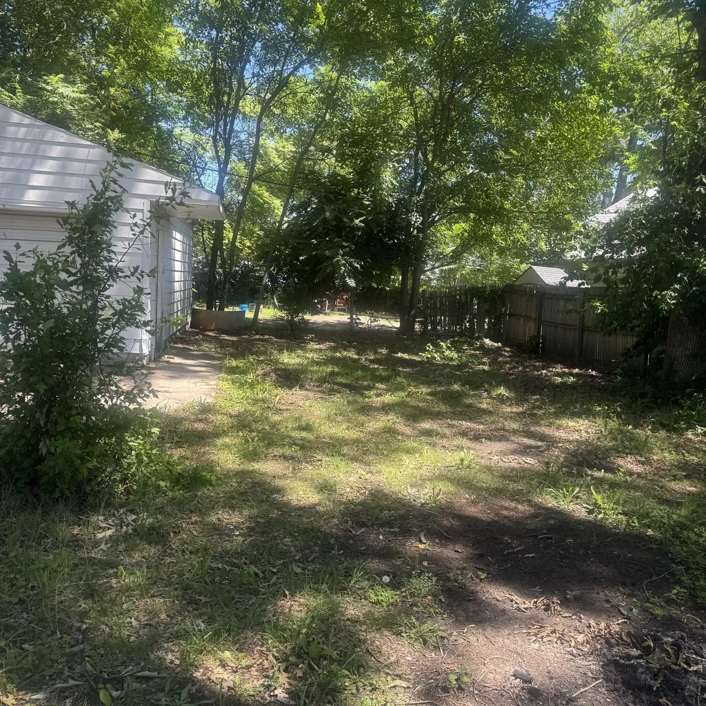 768 Hill Avenue Muskegon City MI 49442