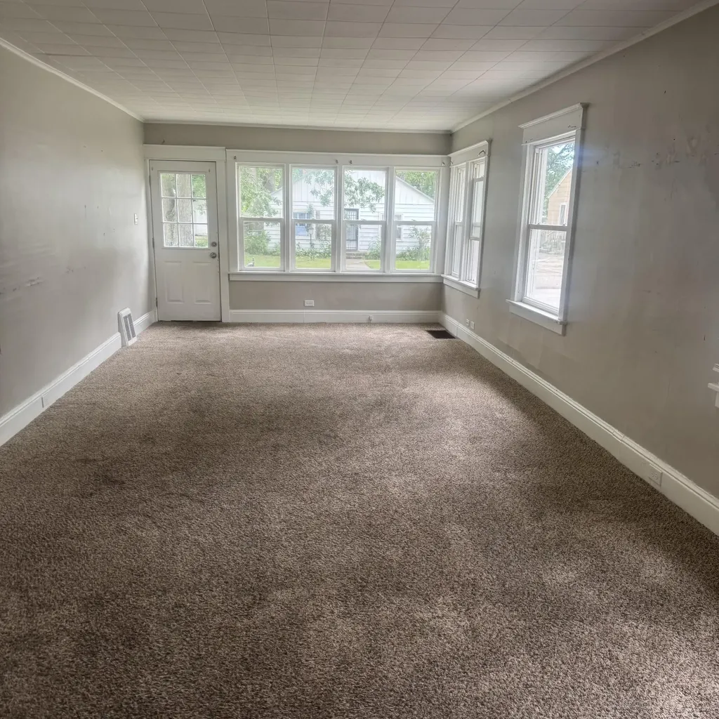 768 Hill Avenue Muskegon City MI 49442