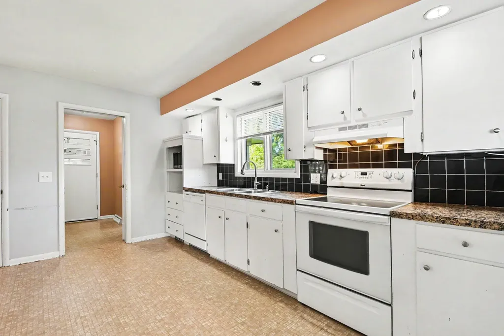 7261 Driftwood Drive SE Ada Township MI 49301